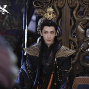 长月烬明