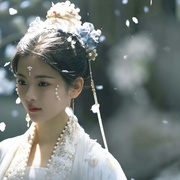 墨雨云间