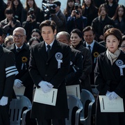 政坛旋风 돌풍