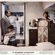 碧港艳遇 It Started in Naples