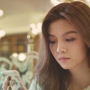 靠近我一点