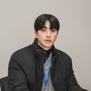 拿着手术刀的猎人 메스를 든 사냥꾼