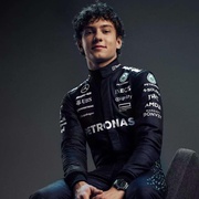 点击查看图片 一席之位:安东内利的F1突围战 The Seat
