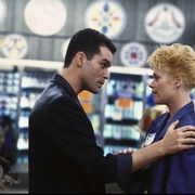 散弹露露 Something Wild