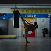 世界的主人 세계의 주인