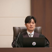 法官李汉英 판사 이한영