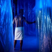 蓝色禁室 Sequin in a Blue Room