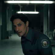 点击查看图片 怪奇退休镇 第一季 The Boroughs Season 1