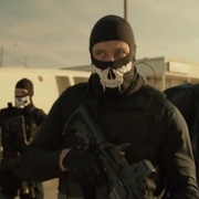 贼巢 Den of Thieves