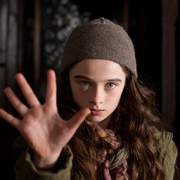 茉莉·梦妮与神奇的催眠书 Molly Moon and the Incredible Book of Hypnotism