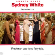 大学新生 Sydney White