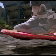 点击查看图片 回到未来2 Back to the Future Part II