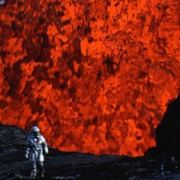 进入地狱 Into the Inferno