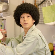 爆炸头田中 アフロ田中