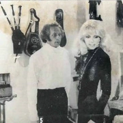 金发大个子 Le grand blond avec une chaussure noire