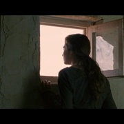 仿佛我不在那儿 As If I Am Not There