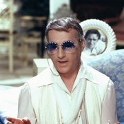 一笼傻鸟 La Cage Aux Folles