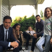 点击查看图片 穿越者 第一季 Travelers Season 1