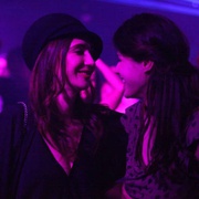 我非笼鸟 Lost Girls and Love Hotels