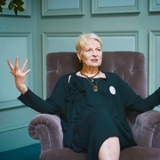 维斯特伍德：朋克，偶像，活动家 Westwood: Punk, Icon, Activist