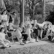 点击查看图片 荒唐女校 The Belles of St. Trinian's
