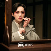 鬓边不是海棠红