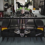 弯心：超凡跑车的故事 Apex: The Story of the Hypercar