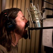 点击查看图片 喷火战机:来回 Foo Fighters Back and Forth