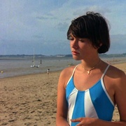 点击查看图片 沙滩上的宝莲 Pauline à la plage