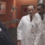好男当自强 第一季 Better Off Ted Season 1