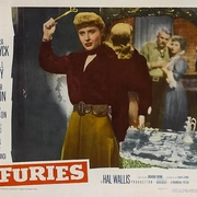 点击查看图片 复仇女神 The Furies