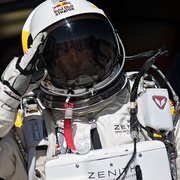 太空跳跃 Space Dive