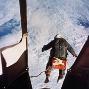太空跳跃 Space Dive