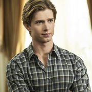 蛇蝎女佣 第二季 Devious Maids Season 2