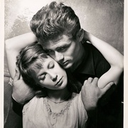伊甸园之东 East of Eden