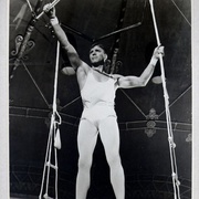 空中飞人 Trapeze